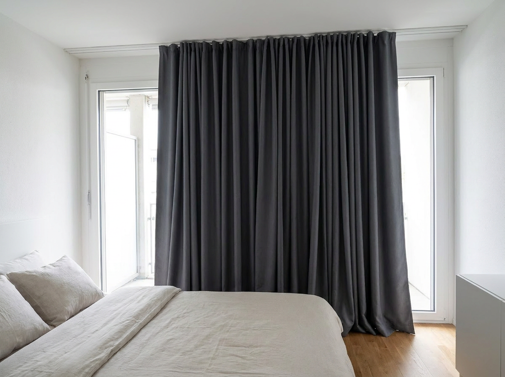 Blackout-Vorhang – Deluxe | 4,0m Stoff | 100% Verdunkelung | Fenster/Balkontüre | CHF 192,00