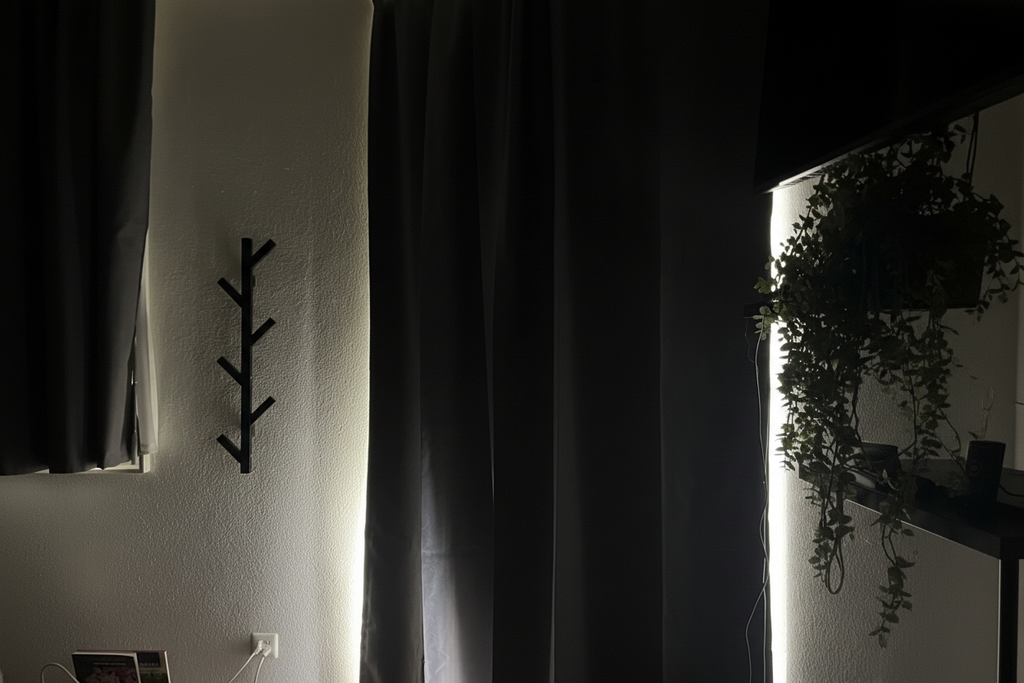 Blackout Vorhang – oben zugeschnitten